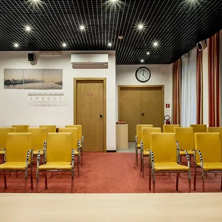 Meditur Pisa - *